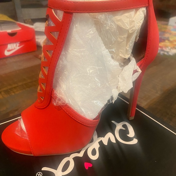 Qupid brand red high heels size 7 🔥🔥🔥 - Picture 6 of 6